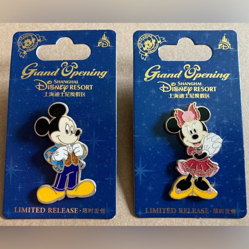Disney Shanghai Resort Mickey & Minnie Pins New With Tags
